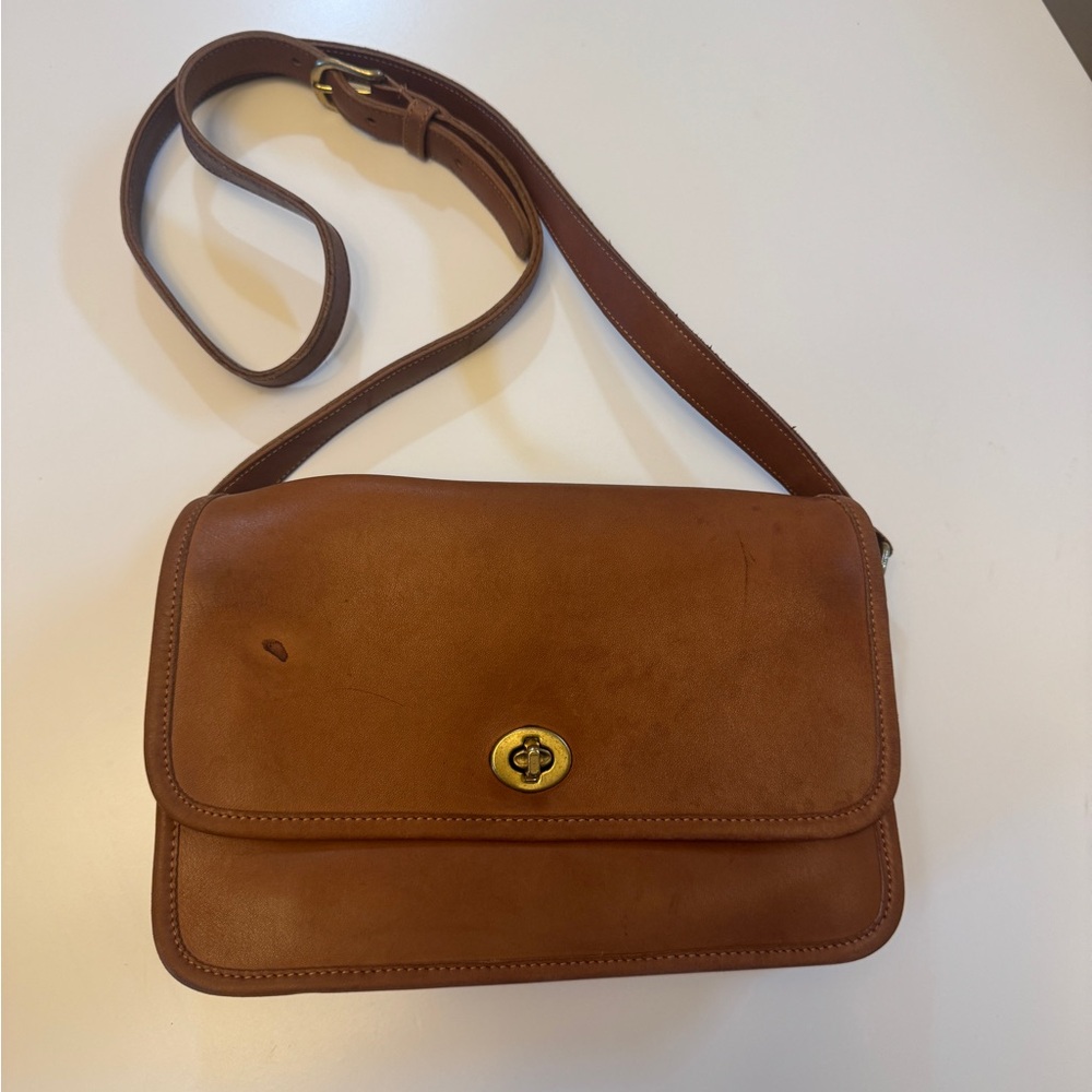 Coach 9850 Compartment Mahogany Leather Shoulder Bag